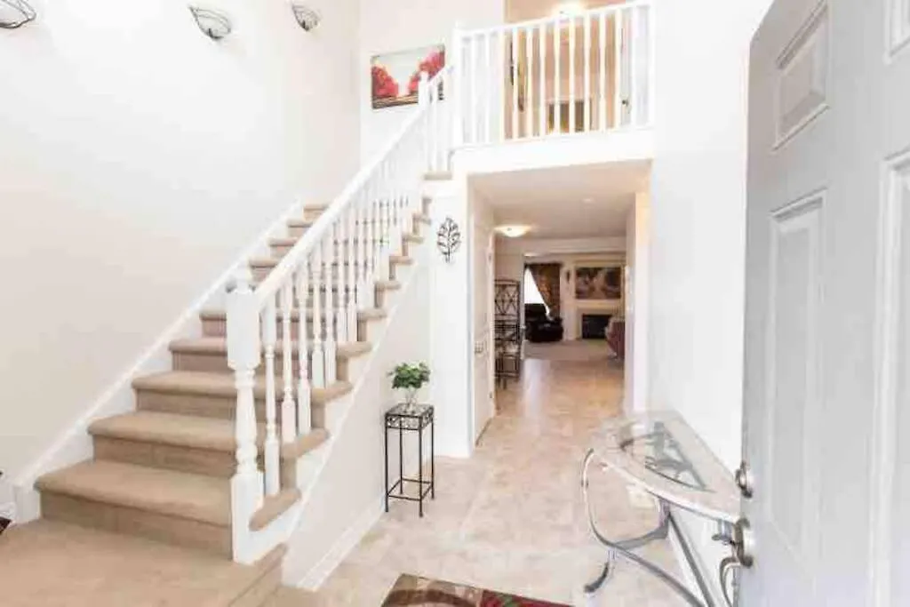 Beautiful Fallsview Home شلالات نياغارا 0*,  كندا